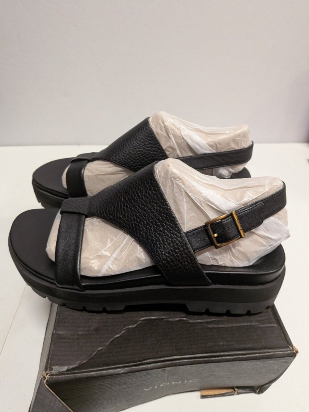 Vionic Alondra Lug Women's T-Strap Comfort Sandal size 9.5 - Picture 3 of 7